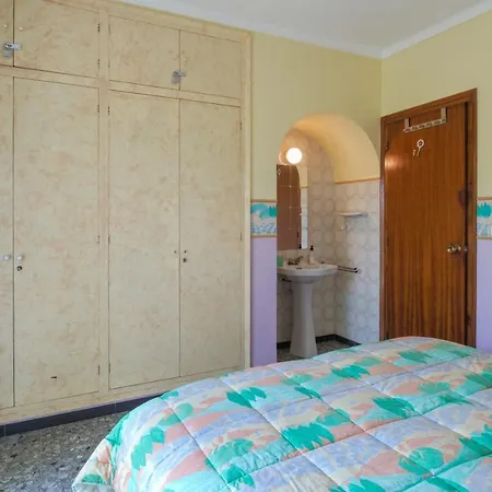 Charming With Private Pool In *